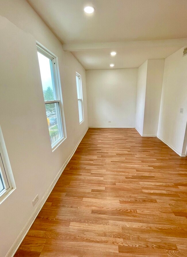 Photo - 1903 N Kildare Ave Unit 2