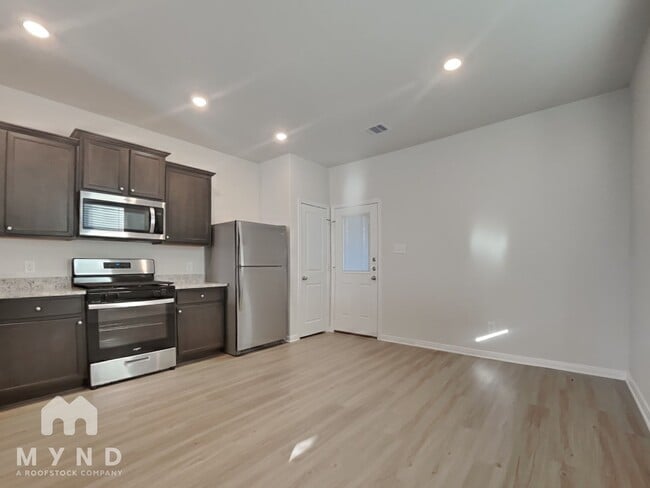 Photo - 15442 Maple Ter Dr