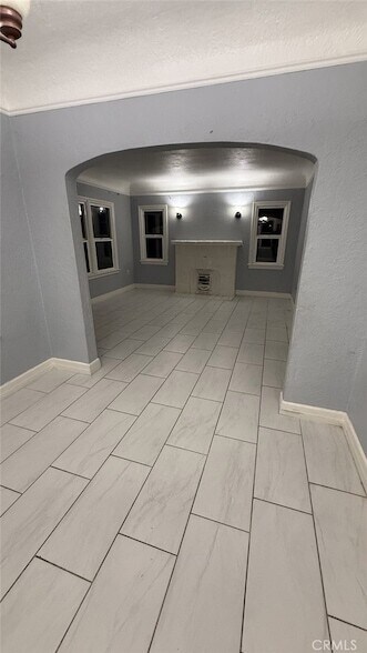 Photo - 260 W 9th St