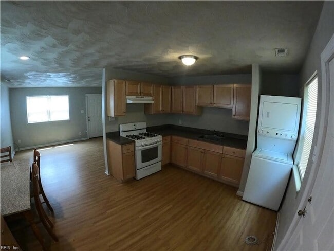 Photo - 1406 W 39th St