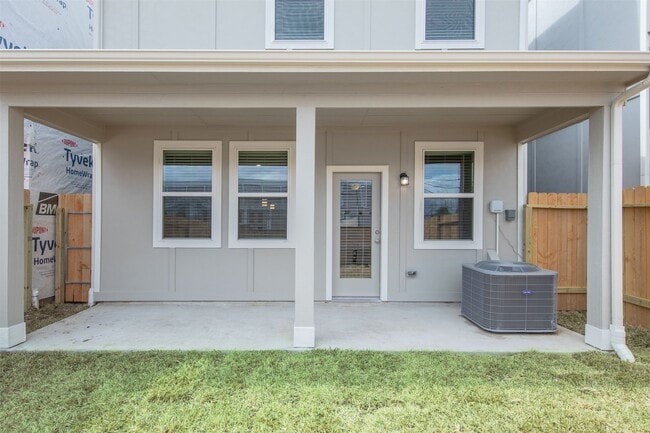 Building Photo - 1524 Beach Oak Dr