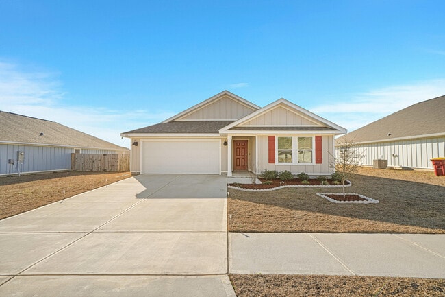 Photo - 526 Mary Lou Way