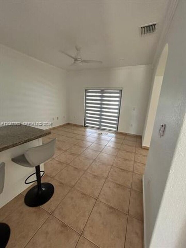 Photo - 9117 NW 169th St