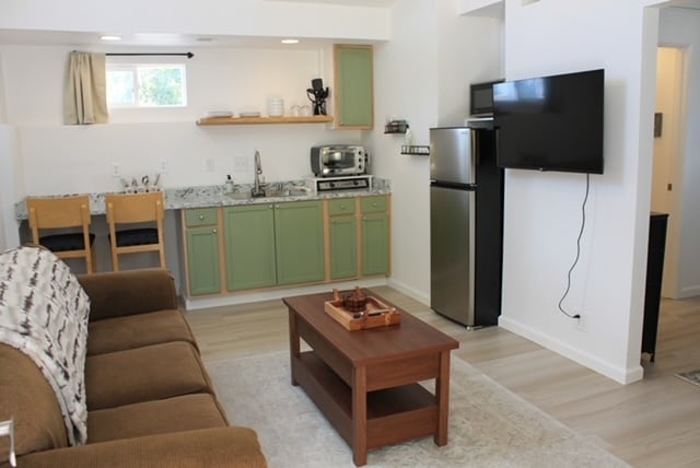 Building Photo - 12401 2nd St Unit Newly Renovated Studio Rental