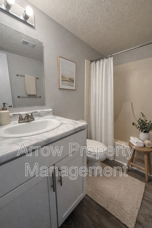 Photo - 660 S 20th St Unit 1