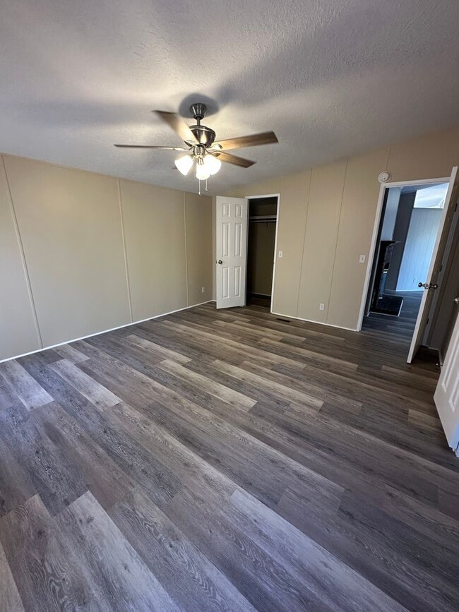 Photo - 3 Bed 2 Bath Waterfront Property - Under Renovations