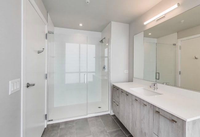 Photo - 1767 N Milwaukee Ave Unit 319