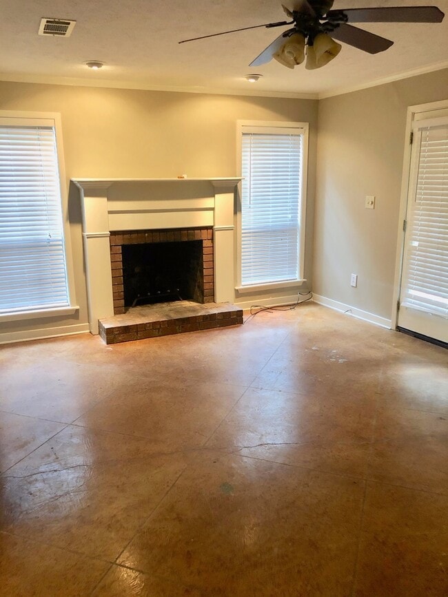 Photo - 2 bed, 1.5 bath in Brandon!