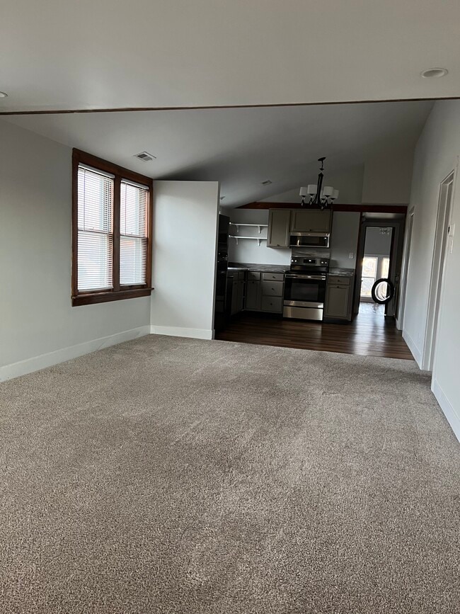 Building Photo - 317 Freehauf St Unit 2 Rental