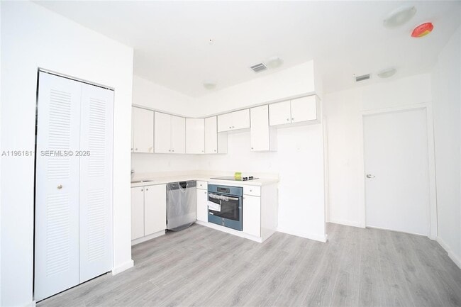 Photo - 810 7th St Unit 104