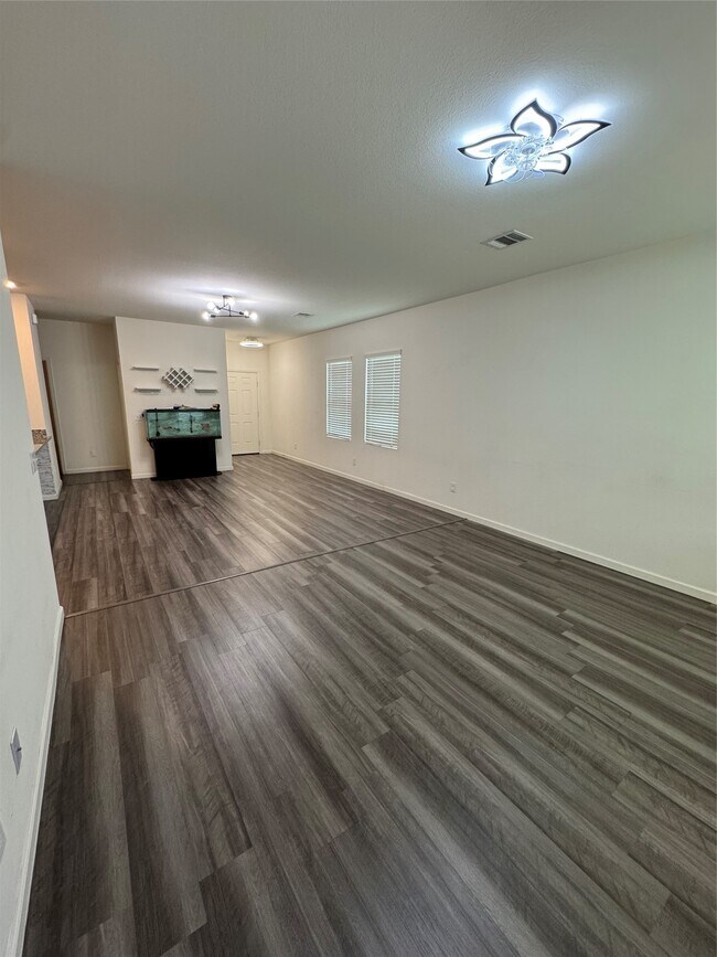 Photo - 1061 Long Bay Ct