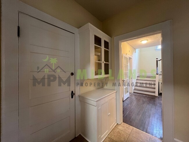 Photo - 2501 Blossom St