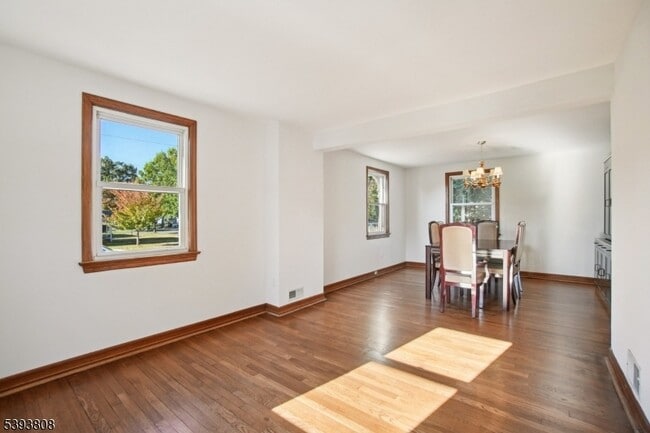 Photo - 1792 Mountain Ave