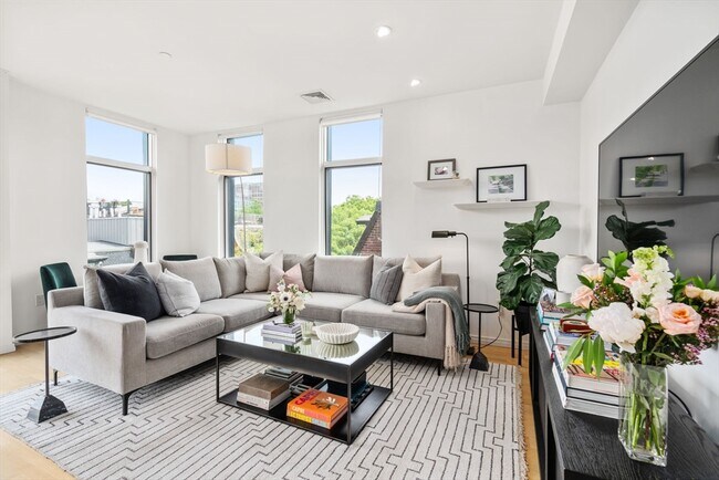 Photo - 7 E Springfield St Unit 5B