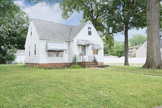 Building Photo - 6075 W 54th St Rental