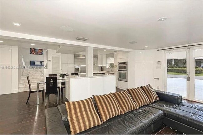 Photo - 2413 Nassau Ln