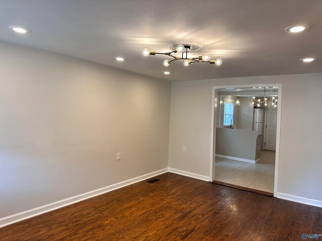 Photo - 1508 Mckinley Ave NE