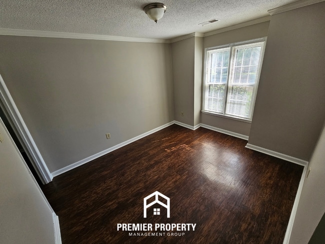 Photo - Modern 3BR/2BA with Soaring Vaulted Ceilings | Fireplace, Garage & Deck