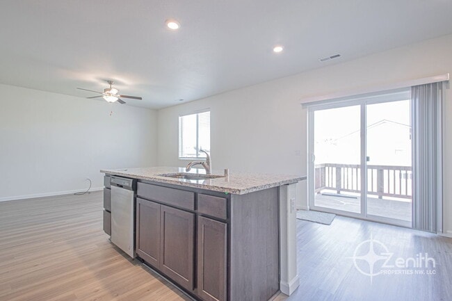 Photo - 1316 W 15th Ave
