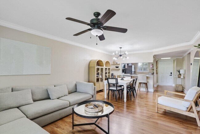 Photo - 2700 Fiore Way Unidad 2020