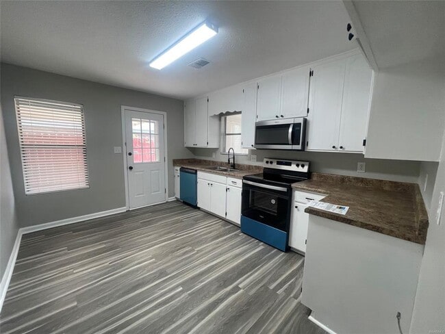 Photo - 7048 Epperson Dr