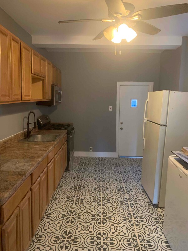 Photo - 2405 N Garnet St