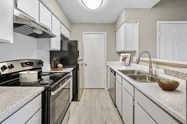 Building Photo - Westmoor Apartment Homes