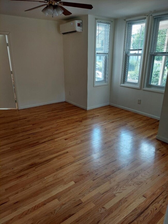 Photo - 158 Franklin St Unit 1