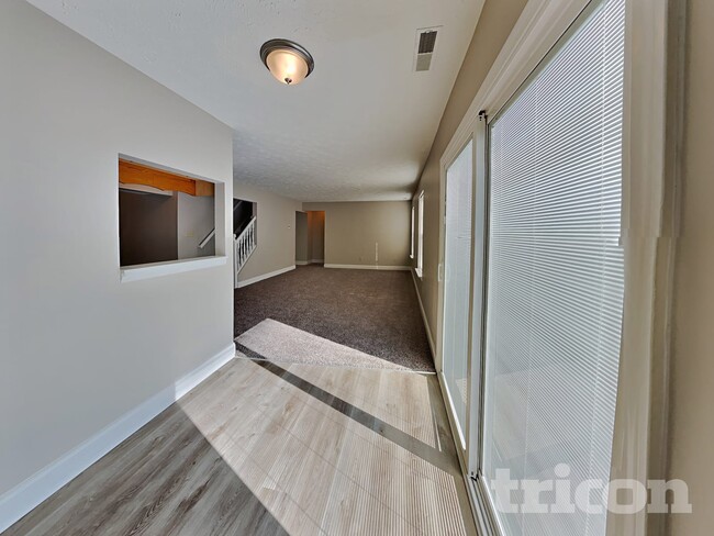 Photo - 277 N Odell St