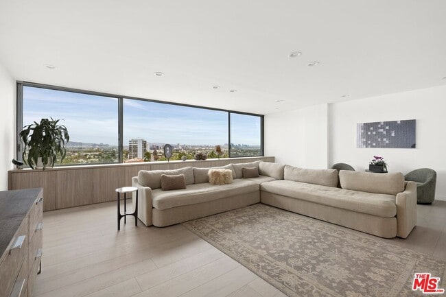 Photo - 2222 Ave of the Stars Unit 704