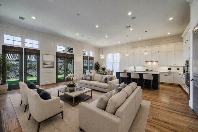 Photo - 1116 Mosaico Ln