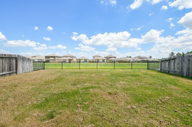 Photo - 16744 Lonely Pines Dr