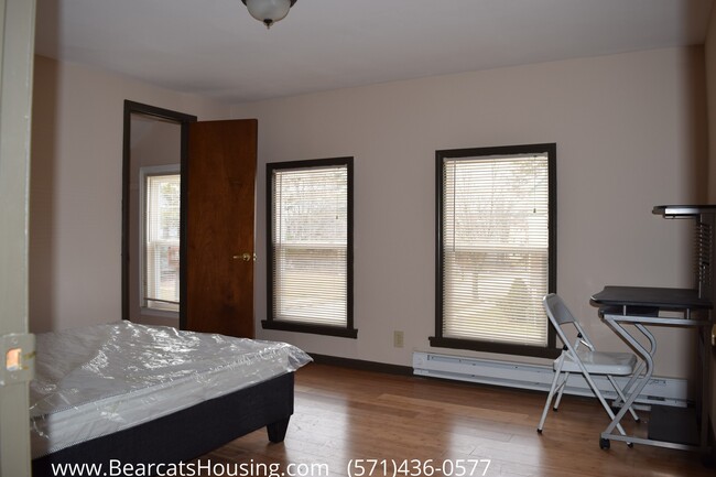 Photo - 100 Walnut St Apartamento Unidad 22c99876-f47a-11e9-b266-f8bc1250685c