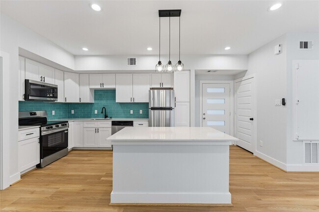 Photo - 5420 Elysian St Unit E