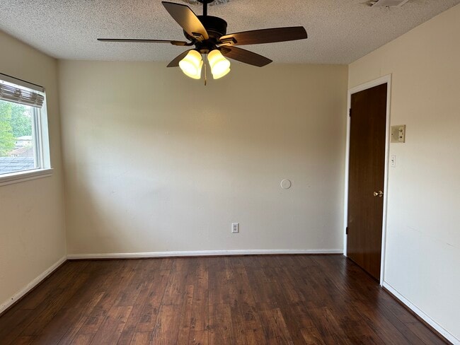 Photo - 223 Blue Castle Ln