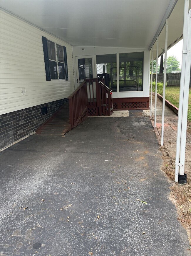 Photo - 2 br, 2 bath Mobile Home - 28 Forrest Dr