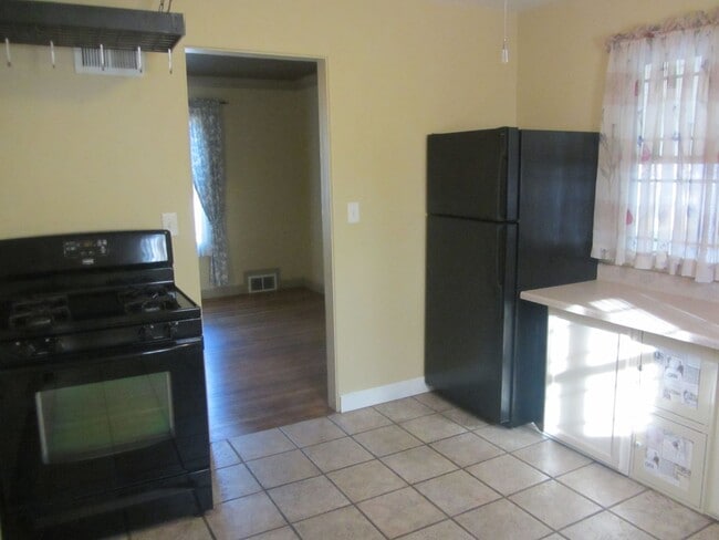 Photo - Very sharp 2 BR house in Normal