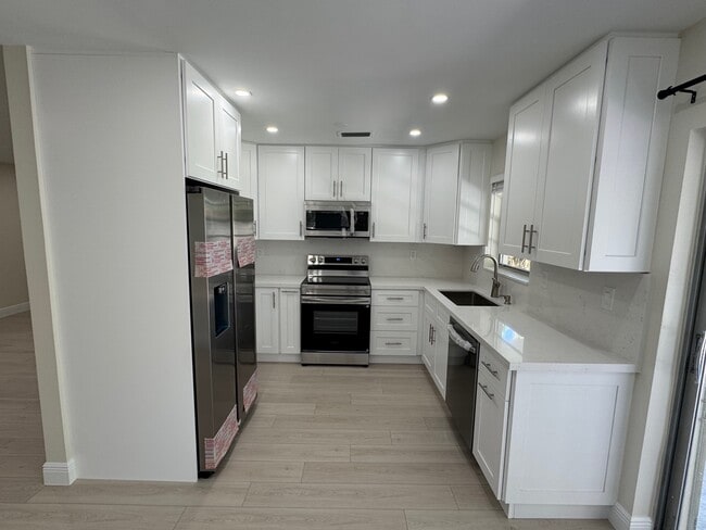 Photo - 7335 SW 23rd St