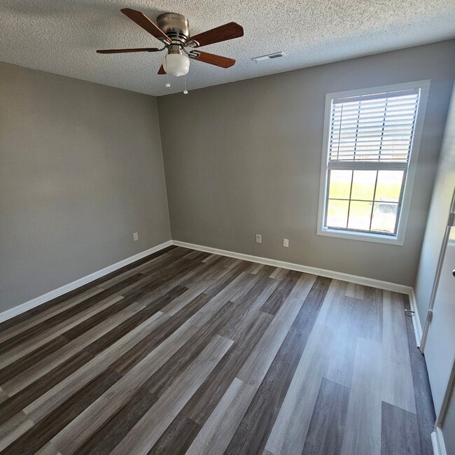 Photo - 1411 Brookline Ave SW