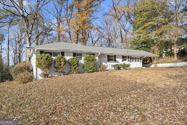 Photo - 2352 Elmwood Cir SE