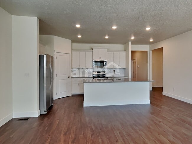 Photo - 3100 N Vigo Ave