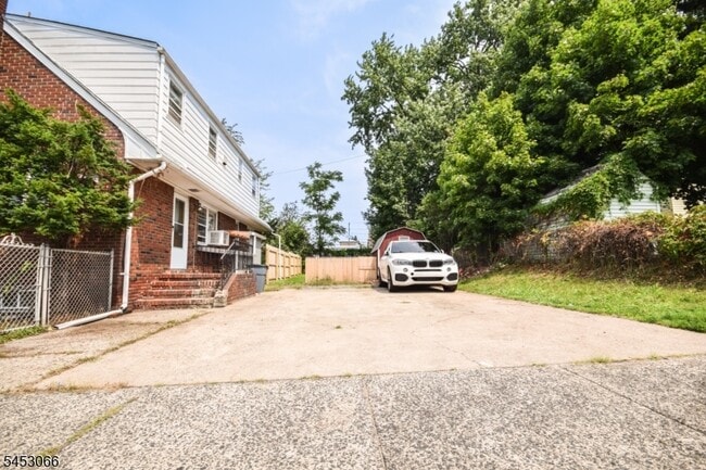 Photo - 20 N 13th St