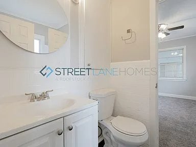 Photo - 736 Isaac St