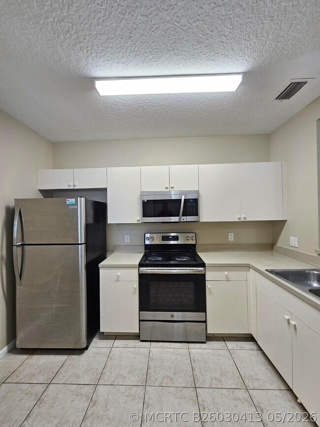 Photo - 1063 Golden Lakes Blvd Unit 322
