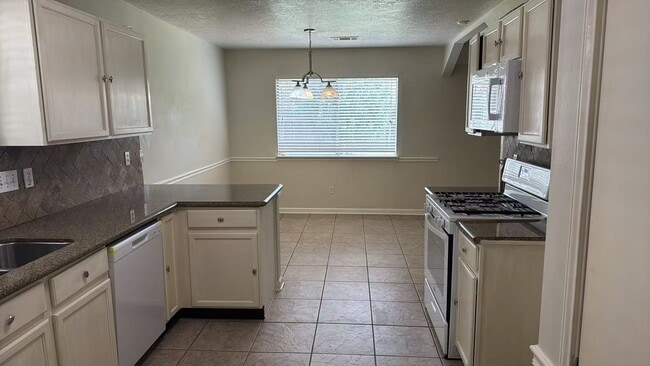 Photo - 3910 Bridgebay Ln