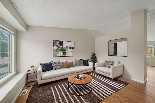 Photo - 21637 E Crestline Dr