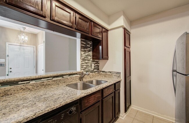 Building Photo - 8299 Cambridge St Unit 1706