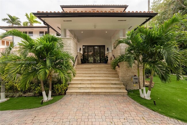 Photo - 7125 Los Pinos Blvd