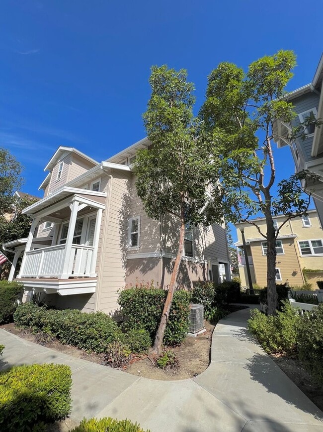 Photo - Spacious 1 Bedroom 1 1/2 Bathroom Townhome...