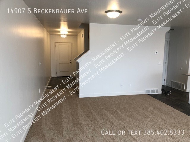 Photo - 14907 Beckenbauer Ave